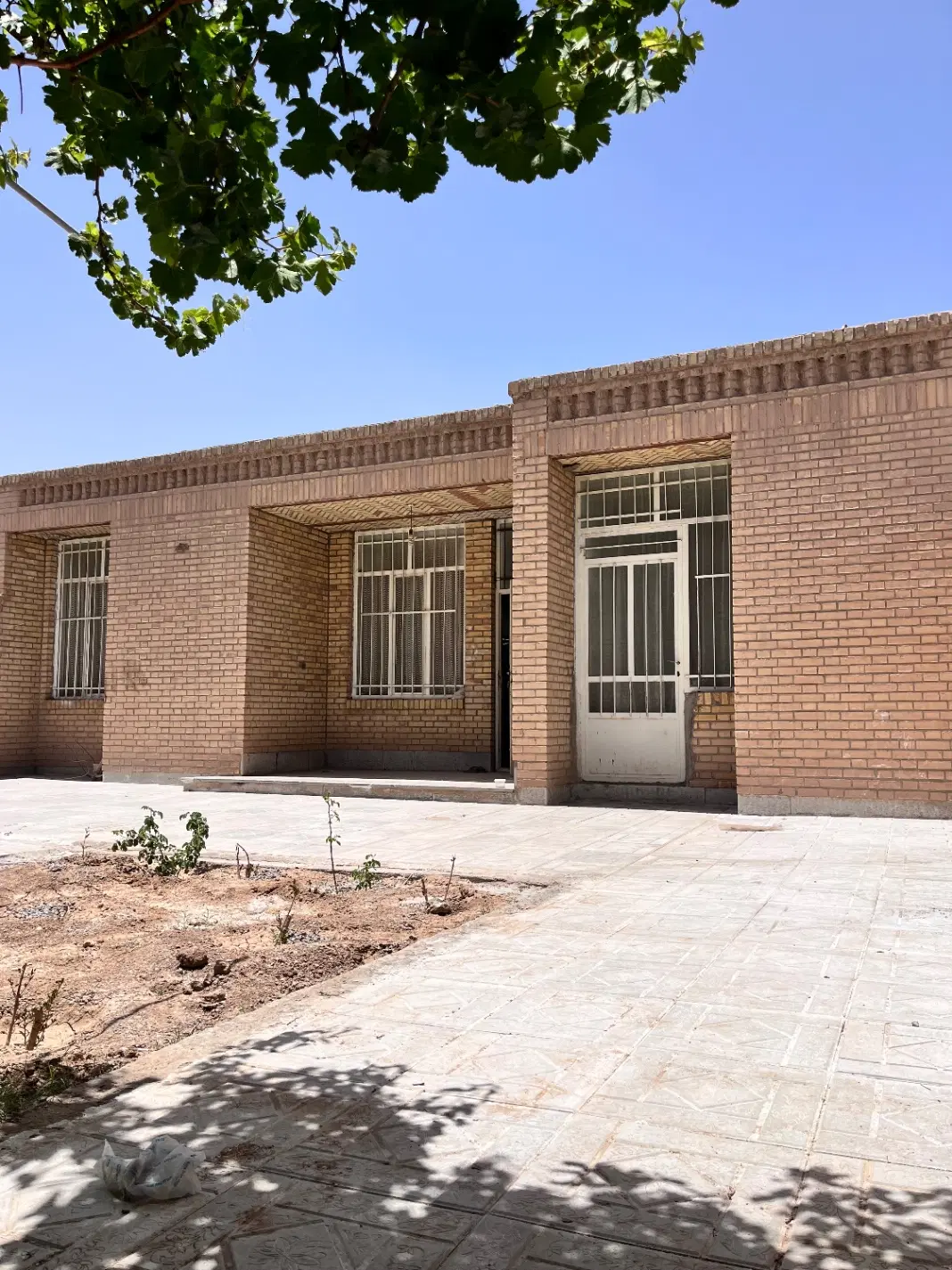 خانه همکف شهرک لاله