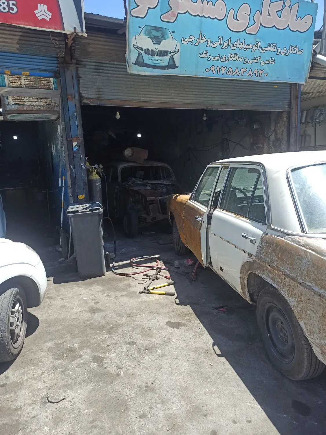 ۲دهنه مغازه بر اصلی جاده مخصوص با جای پارک عالی