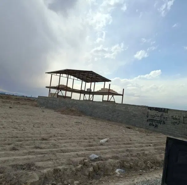 800 متر زمین باغی