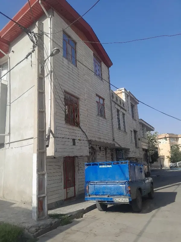 خانه ویلای اخر تختی سه طبقه ۶۳ متری