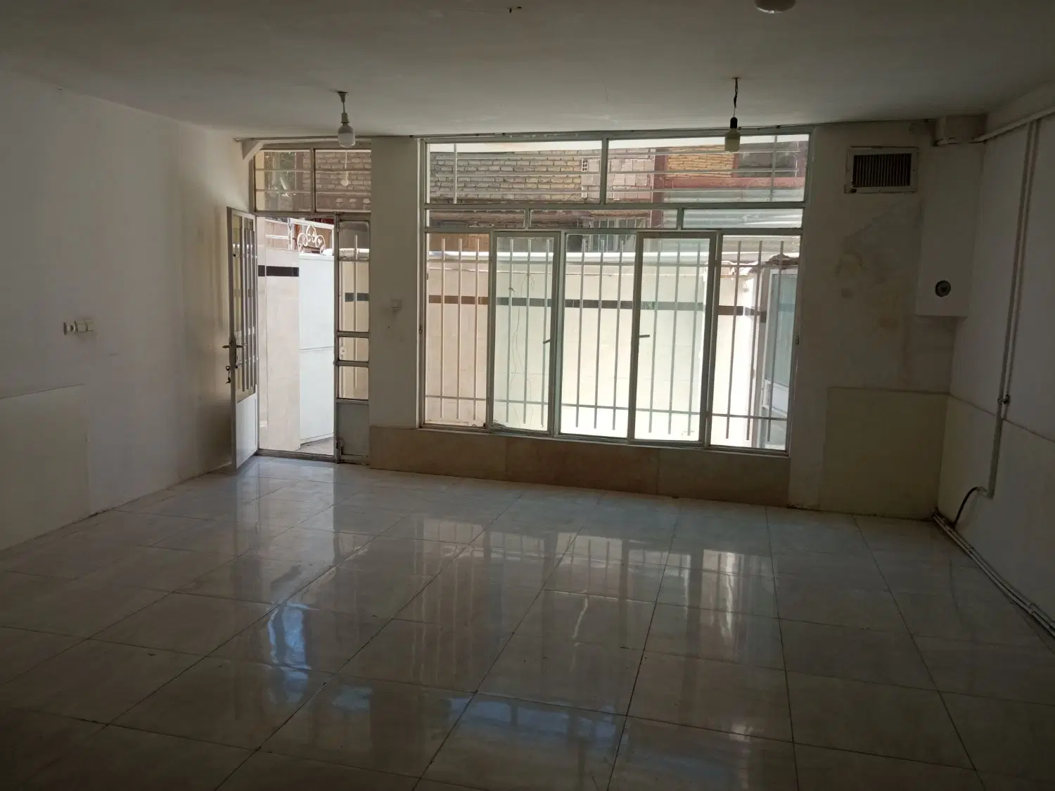 خانه اجاره ای در طالقانی 13