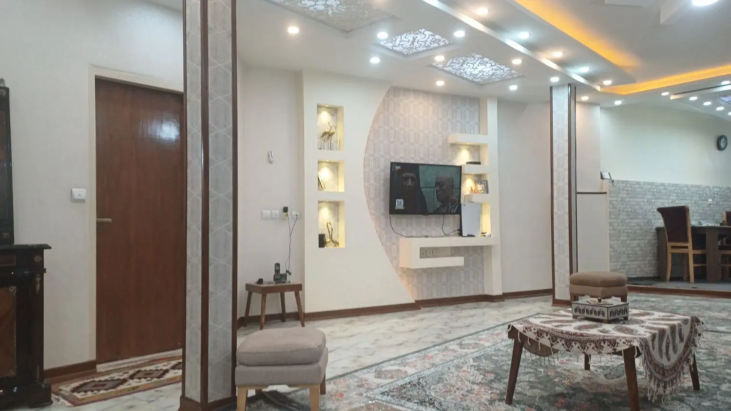 فروش یک واحد آپارتمان تک واحدی ۱۲۲متر