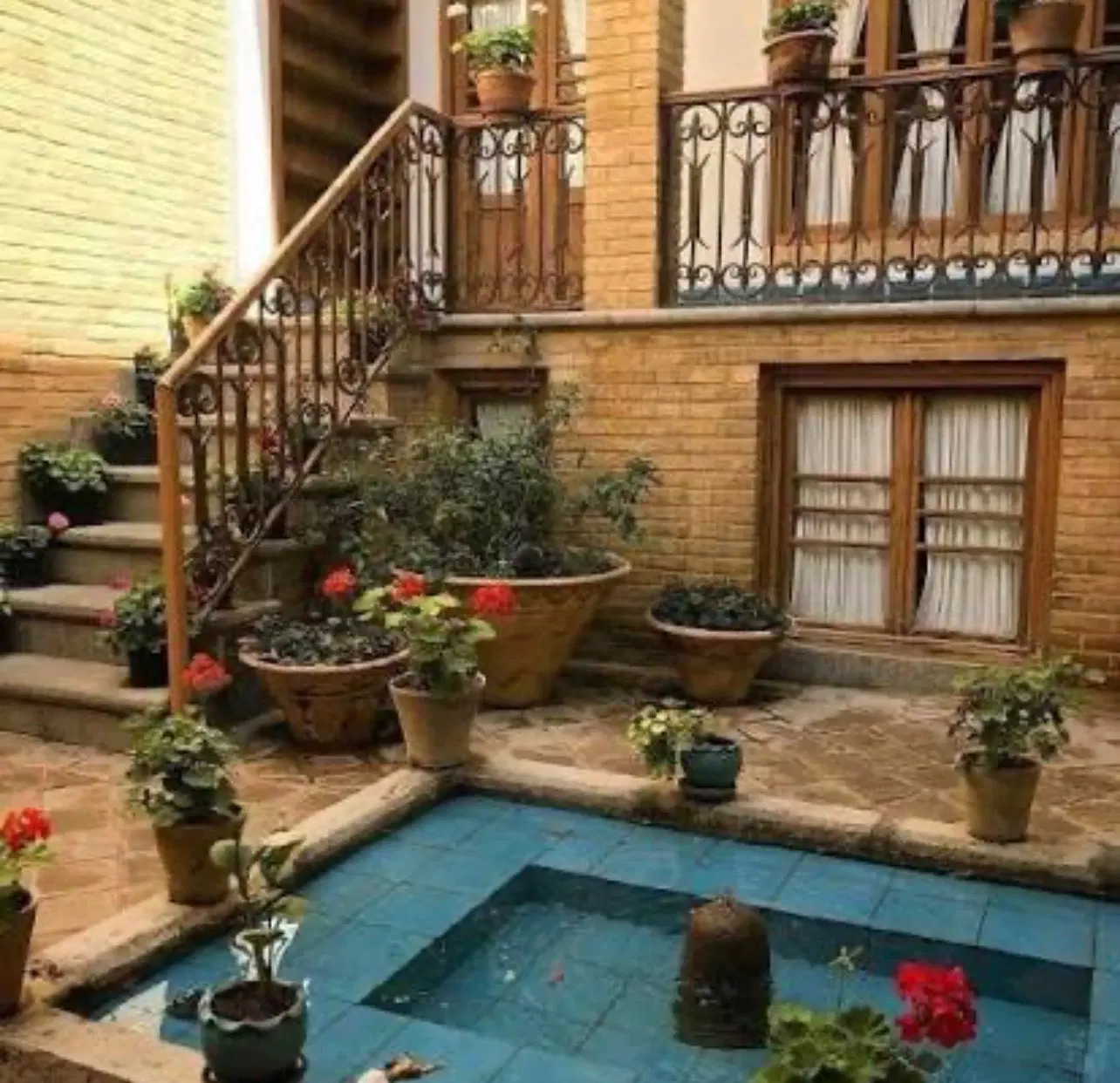 200 متر ملک کلنگی