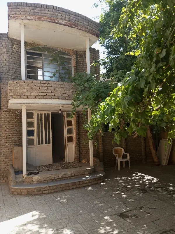 فروش حیاط
