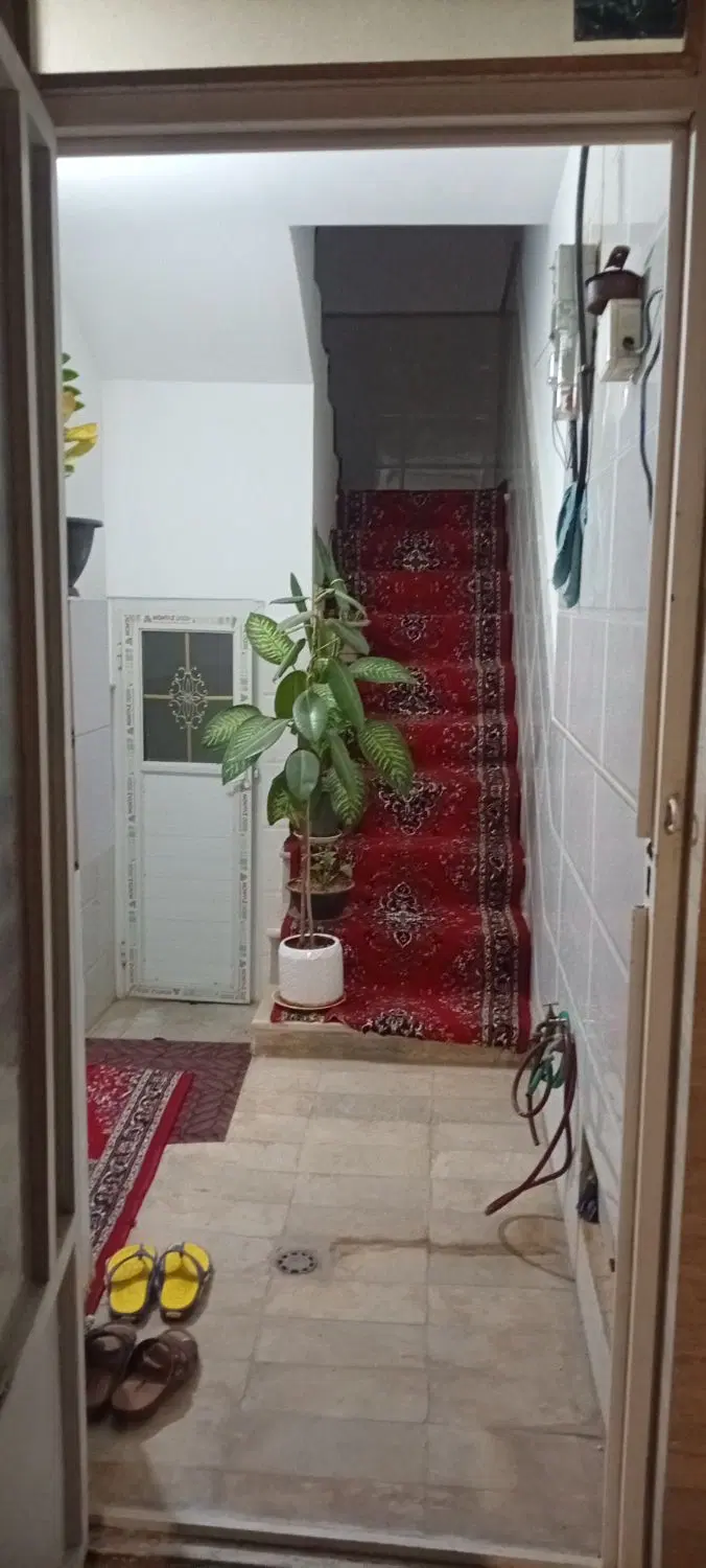 منزل پشت قواره