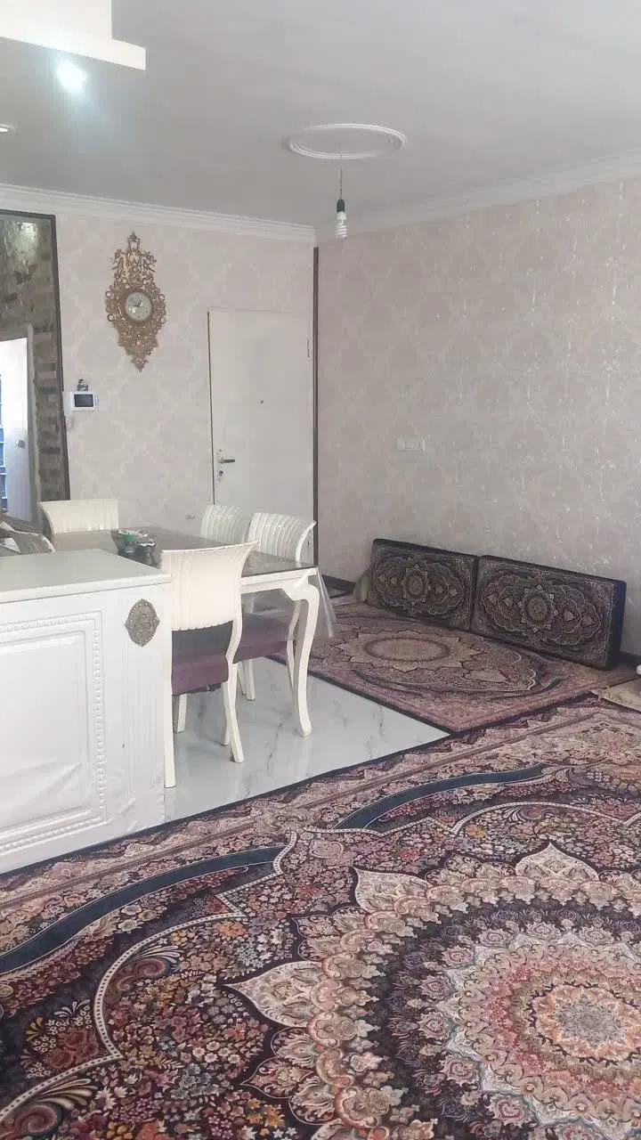 پنج‌وسه متر واحد فروشنده واقعی