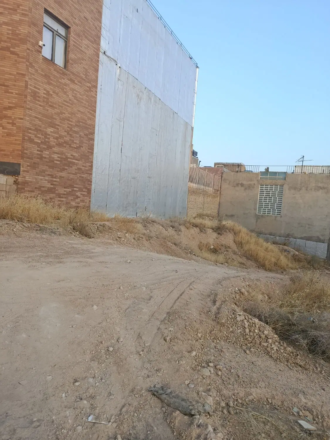 زمین ۲۰۰ متری فاز یک m3
