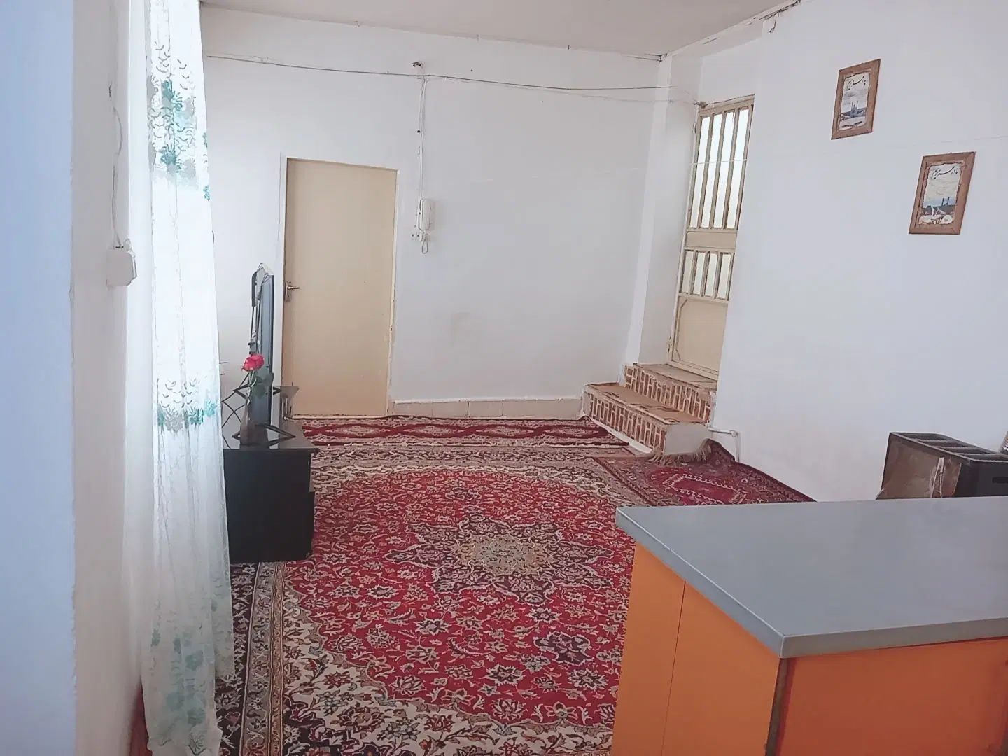 حیاط ویلایی  کلنگی قابل نشستن