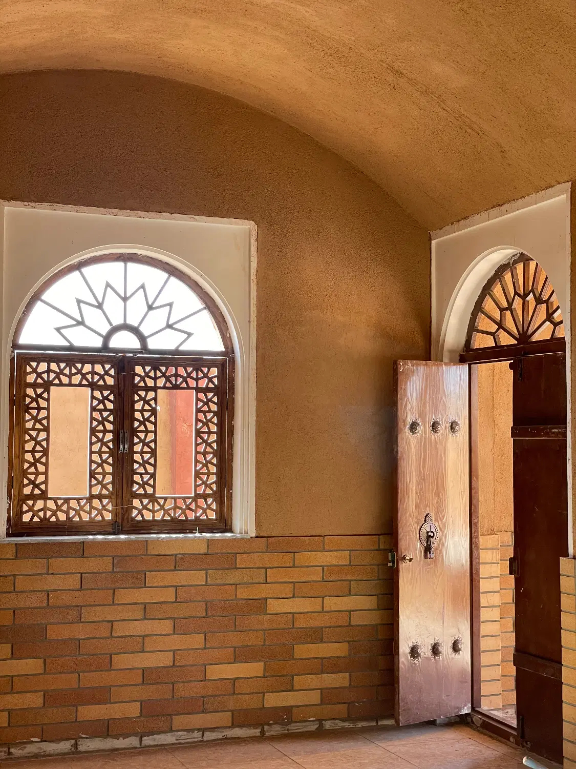 باغ ویلای سنتی در بافت روستا