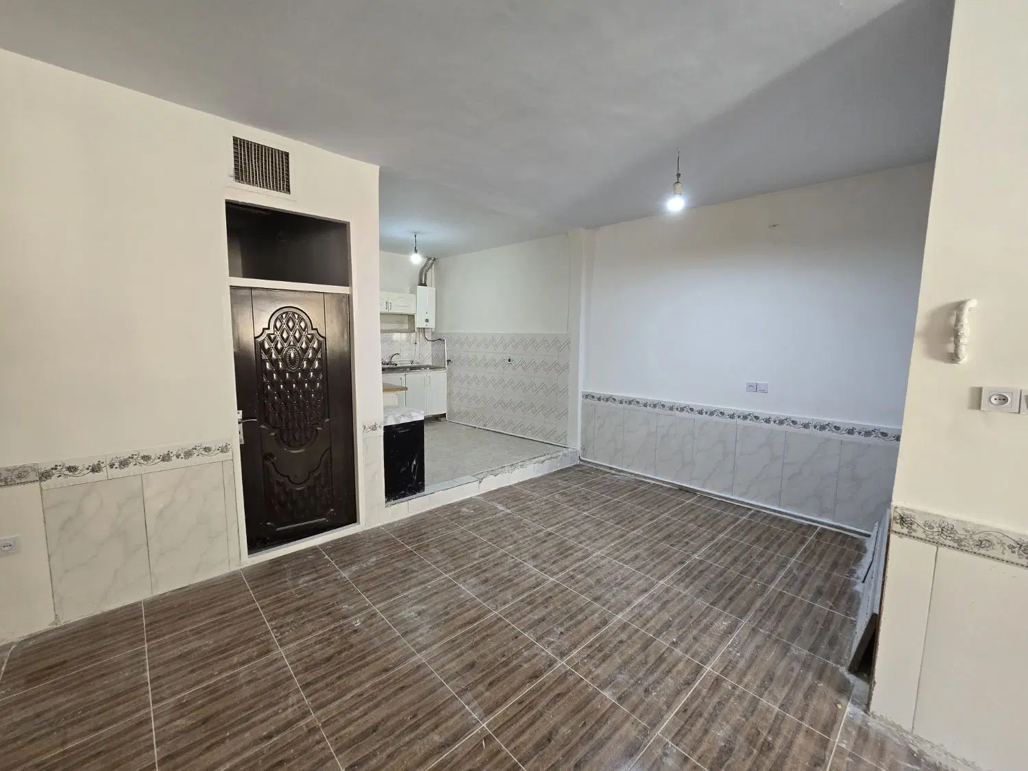خانه ۸۰ متری طبقه همکف