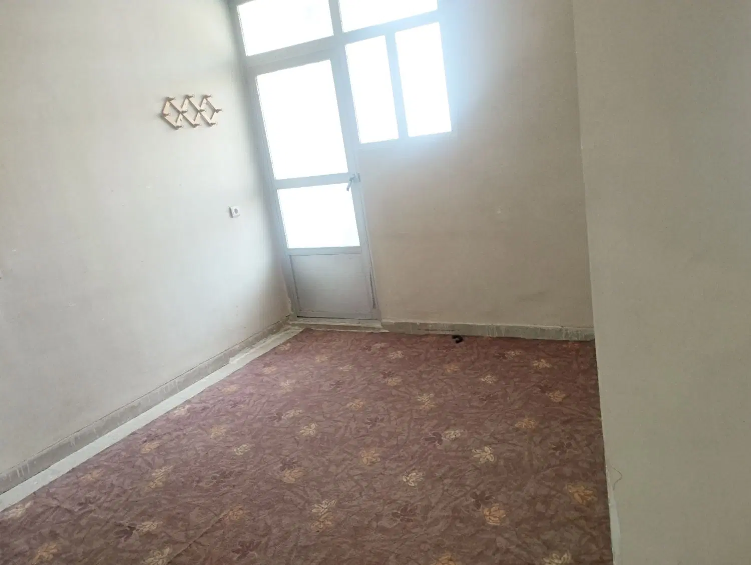 فروشی محله C 5 عالم آرا طبقه 2 سندی متراژ 57