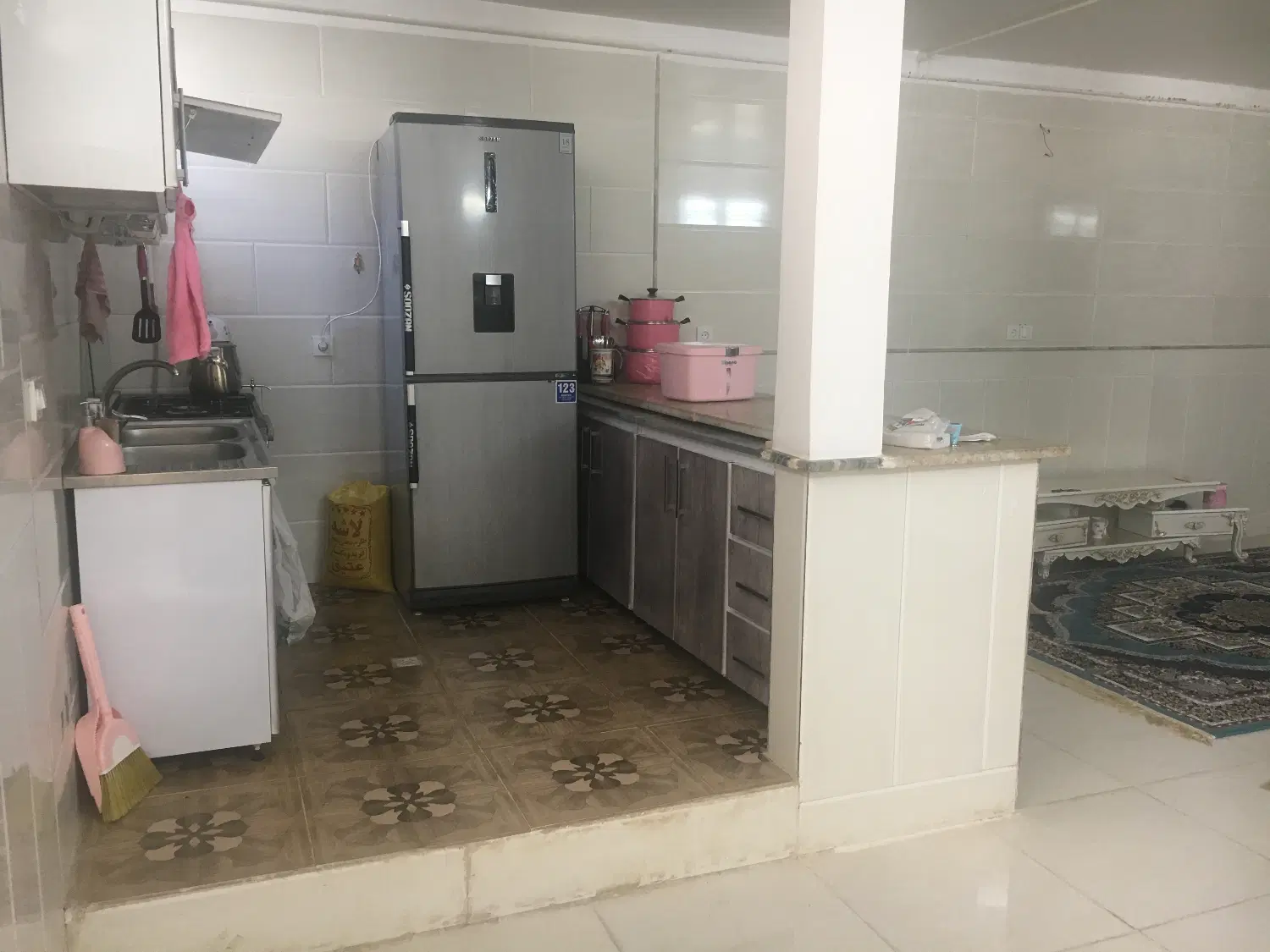 زیر زمین گلخانه ای راه جدا