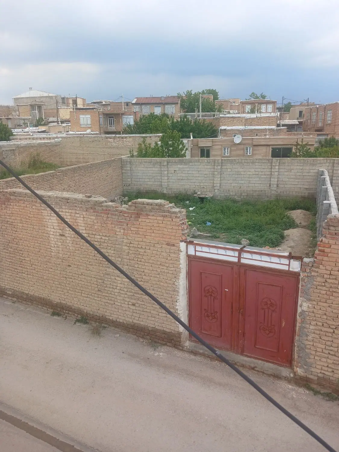 زمین برای ساخت خانه