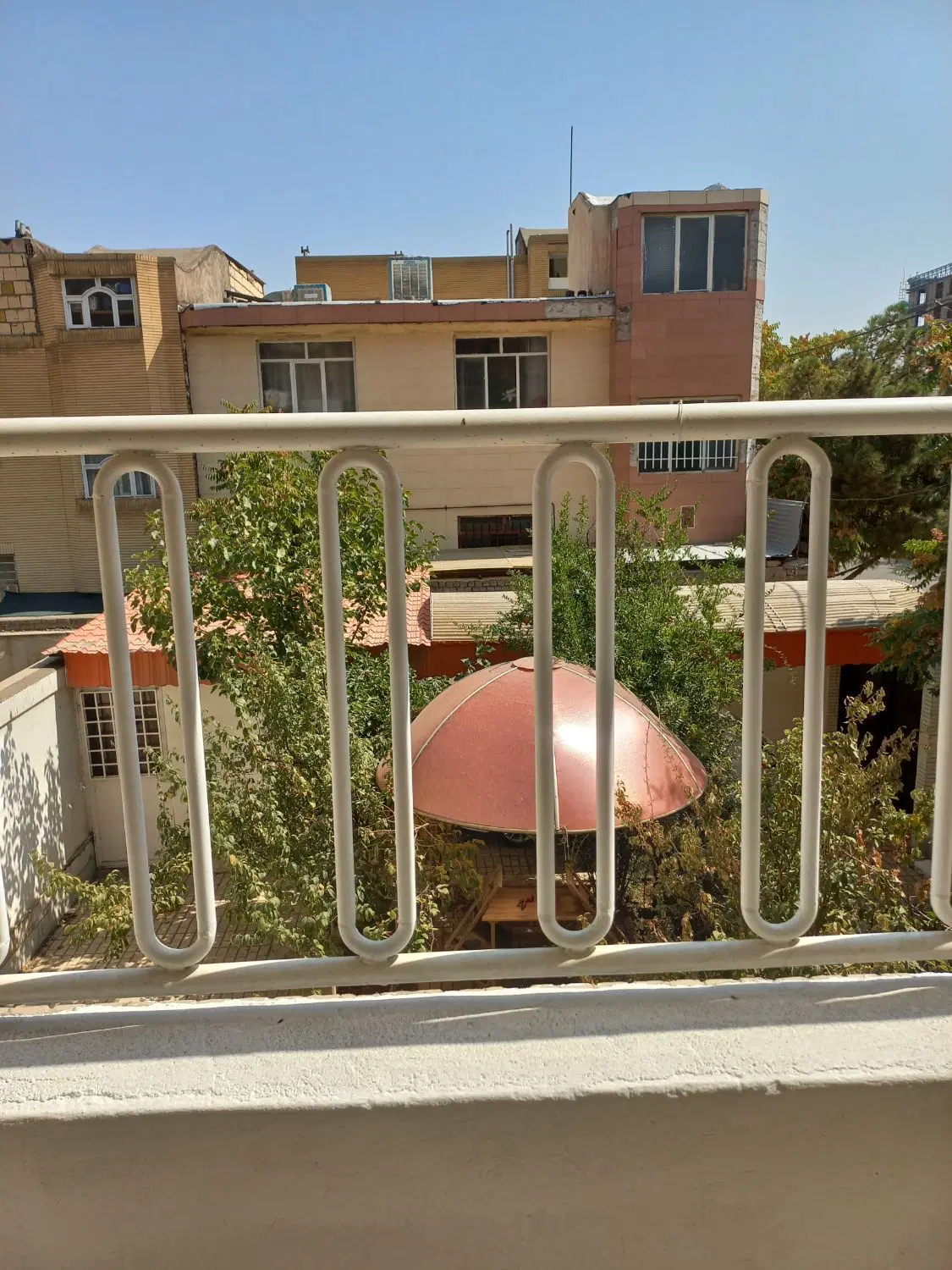 منزل۹۰ متری فول بازسازی دارای سند ششدانگ