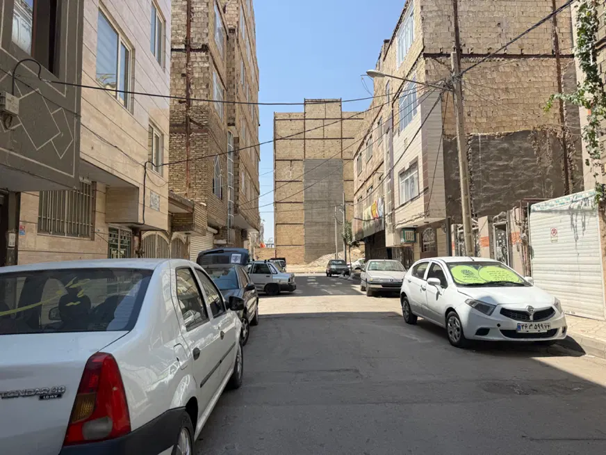 اپارتمان ۱۰۰متری کامل با اسانسور صفر حاشیه کشاورز۵