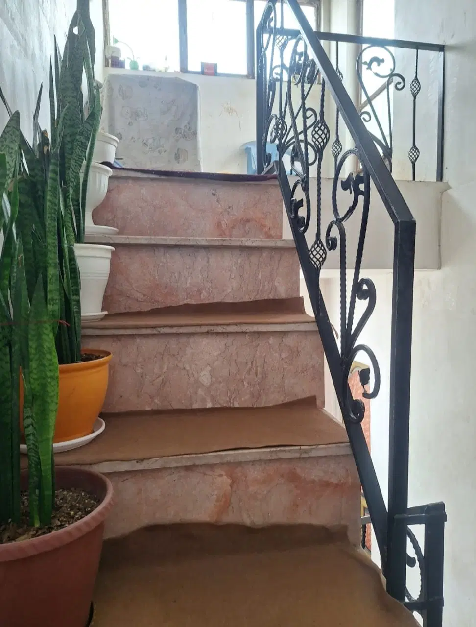 فروش دوطبقه یکجا ۲۴۰متر