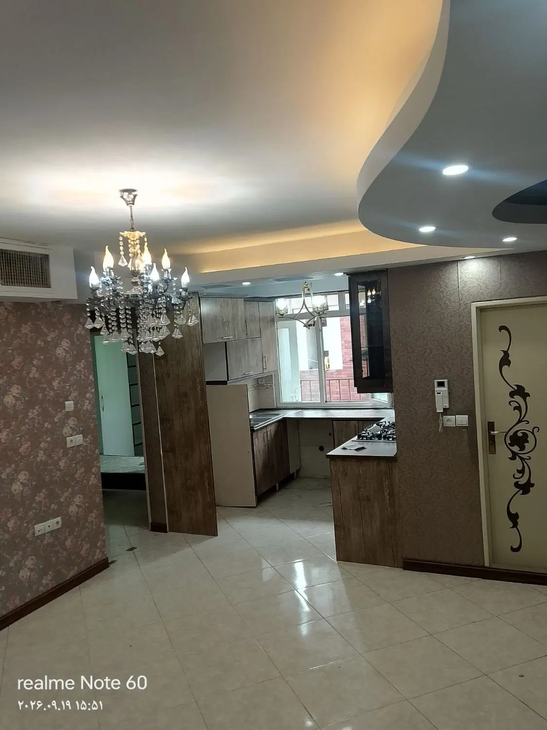 اپارتمان 58 متری  2 خواب نازی اباد