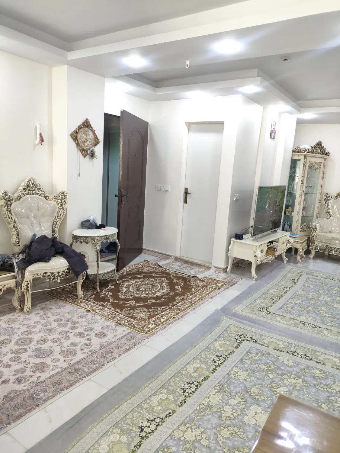 آپارتمان اتابک