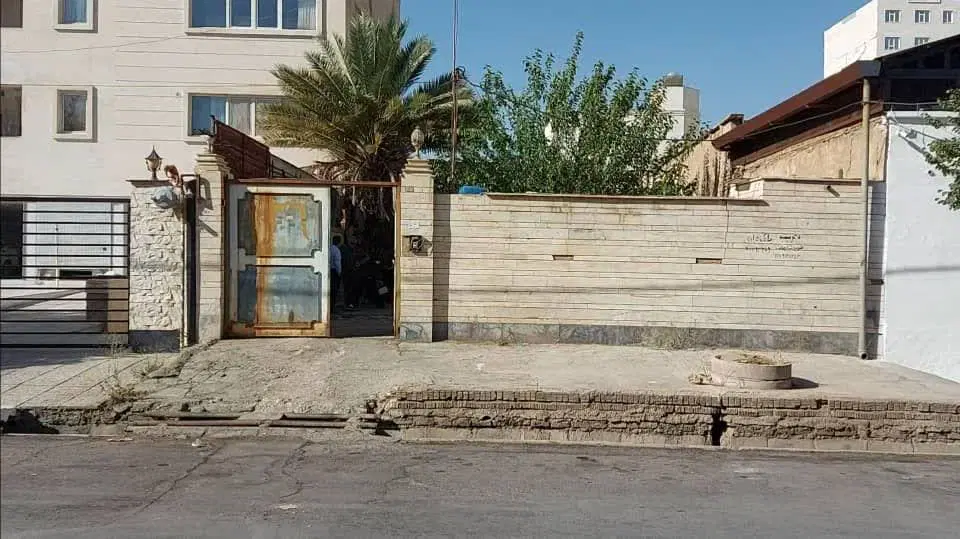 خانه ویلایی همراه با پروانه ساخت