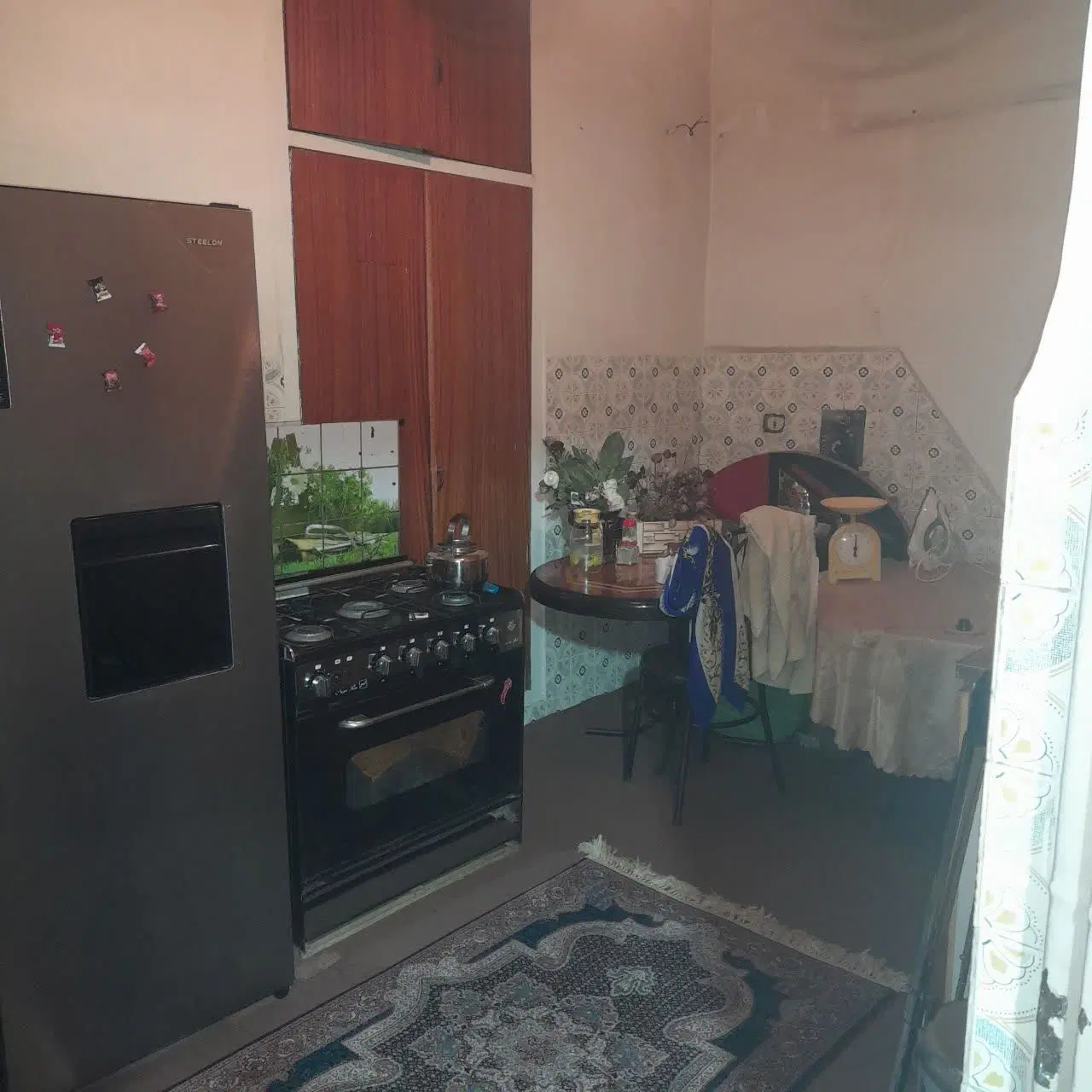 حیاط دوطبقه شمالی وماشین رو عباسی