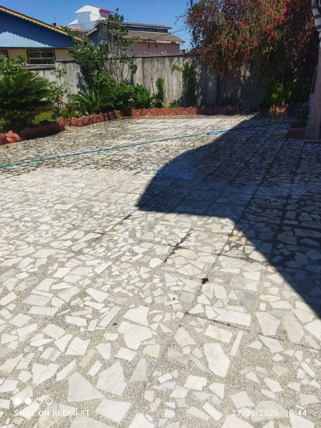 فروش سه واحد آپارتمان یکجا