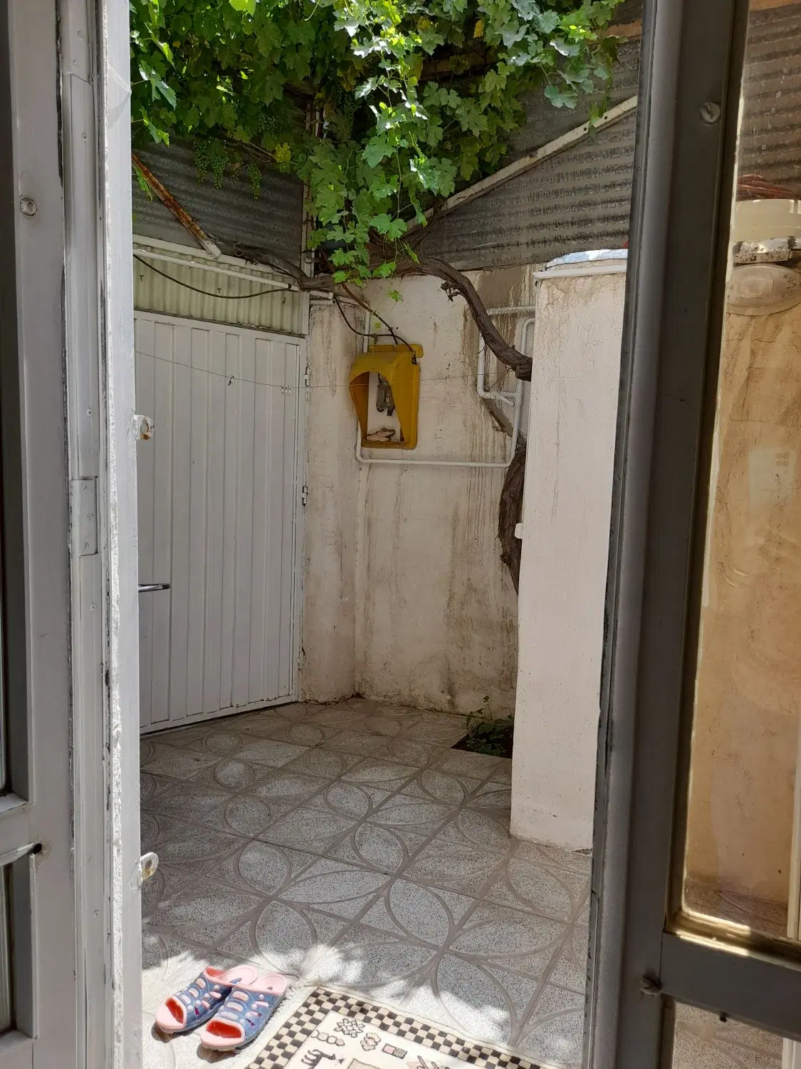 ویلایی دربست۸۵ مترخیابان شهیدجعفری