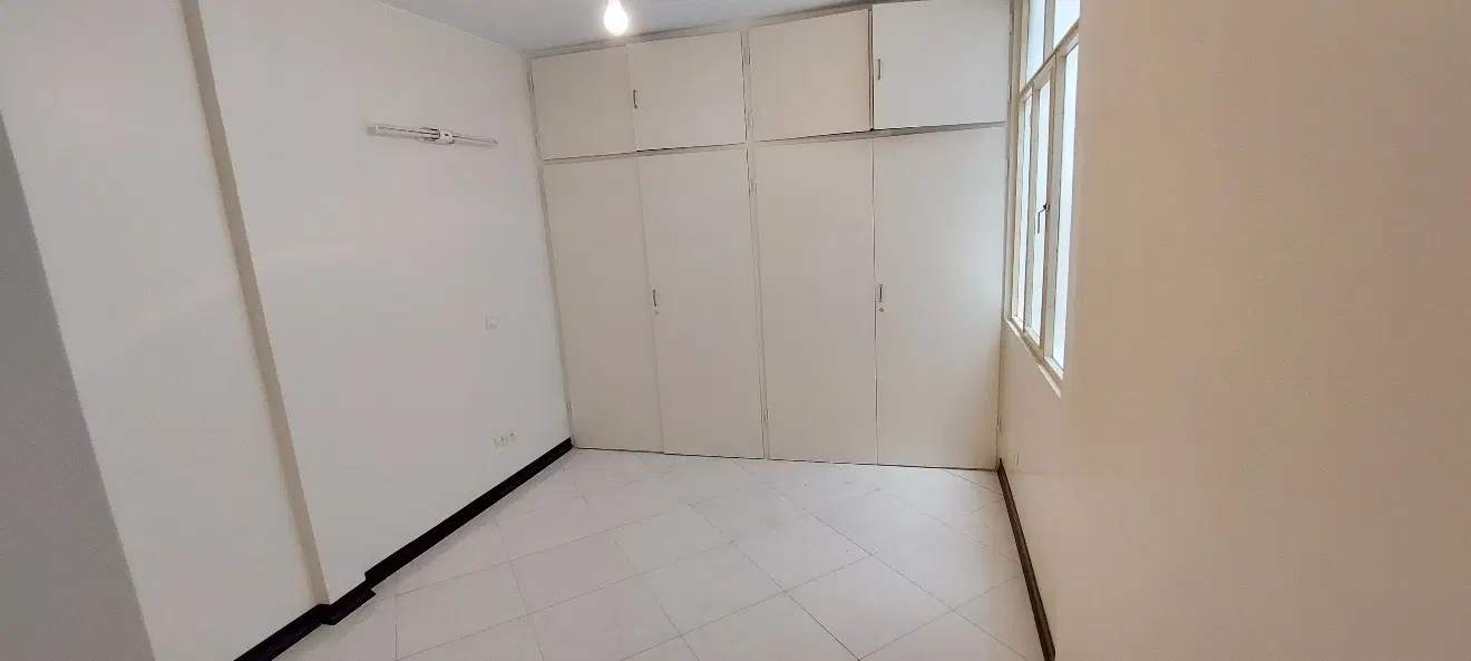 آپارتمان ۶۳ متری پیروزی