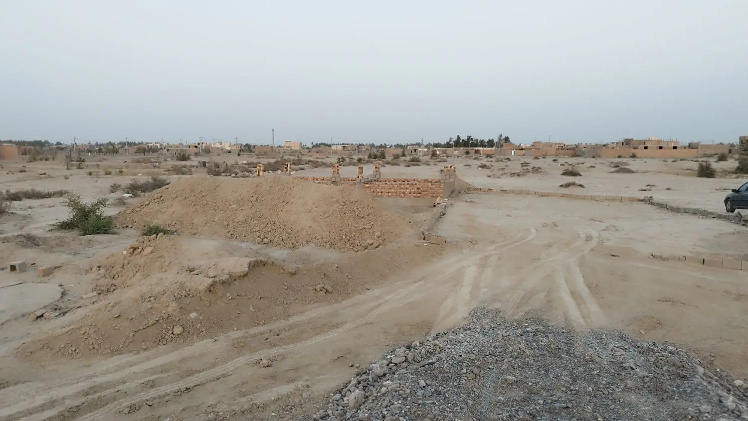 زمین انتهای کوچه دامپرور کلینک