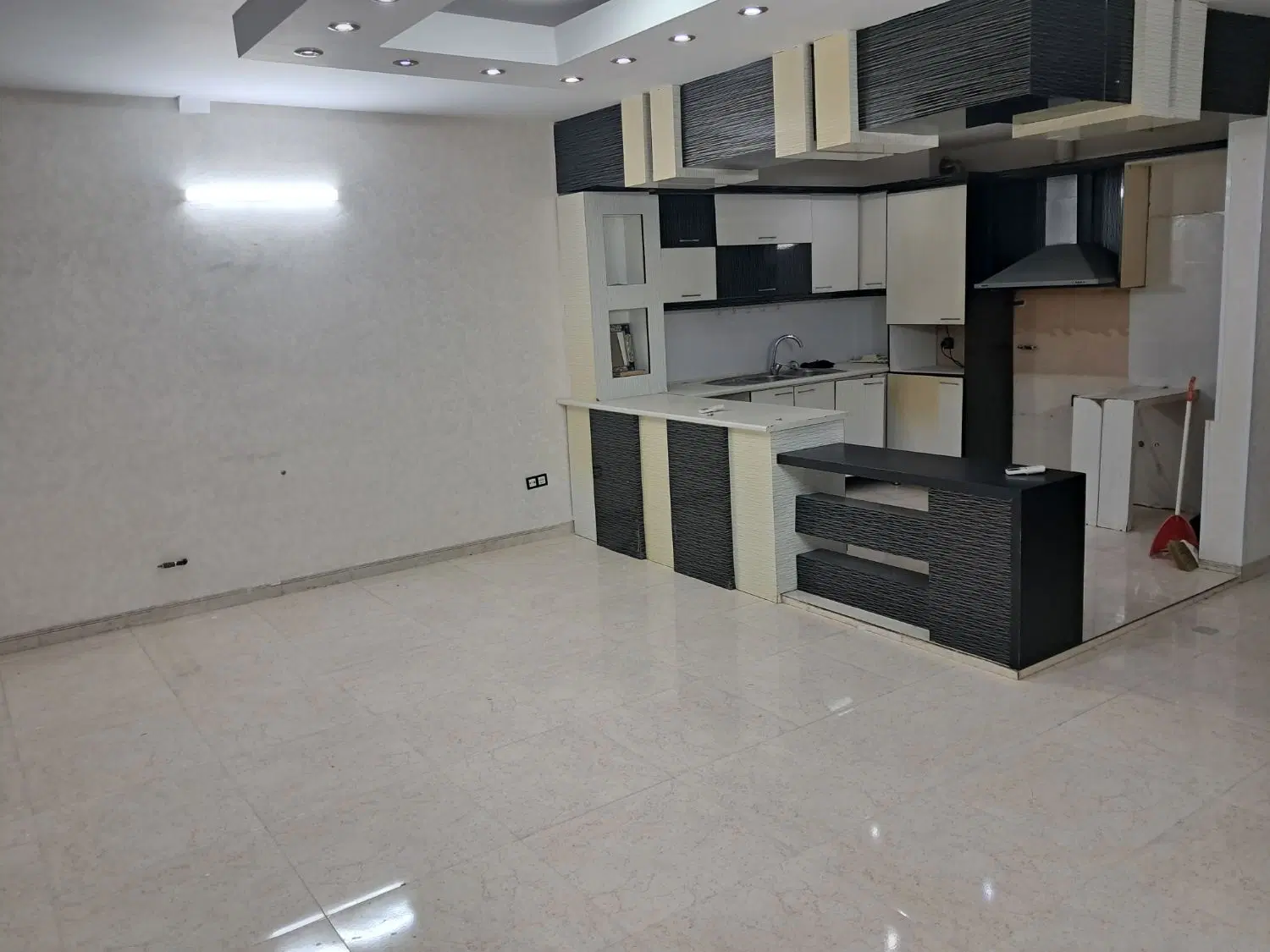 آپارتمان طرقبه سندشش دانگ