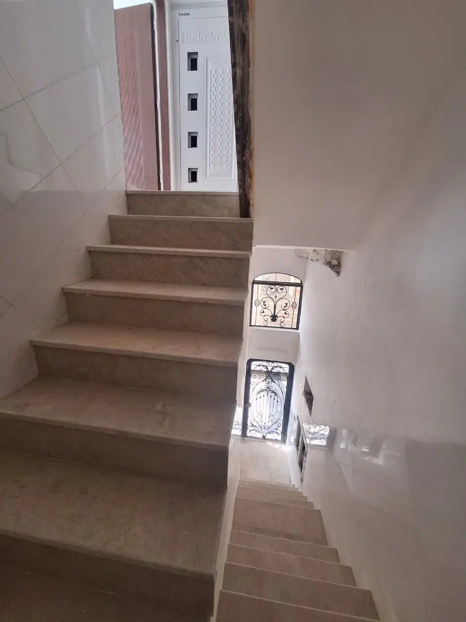 اجاره طبقه دوم نوساز بدون آسانسور