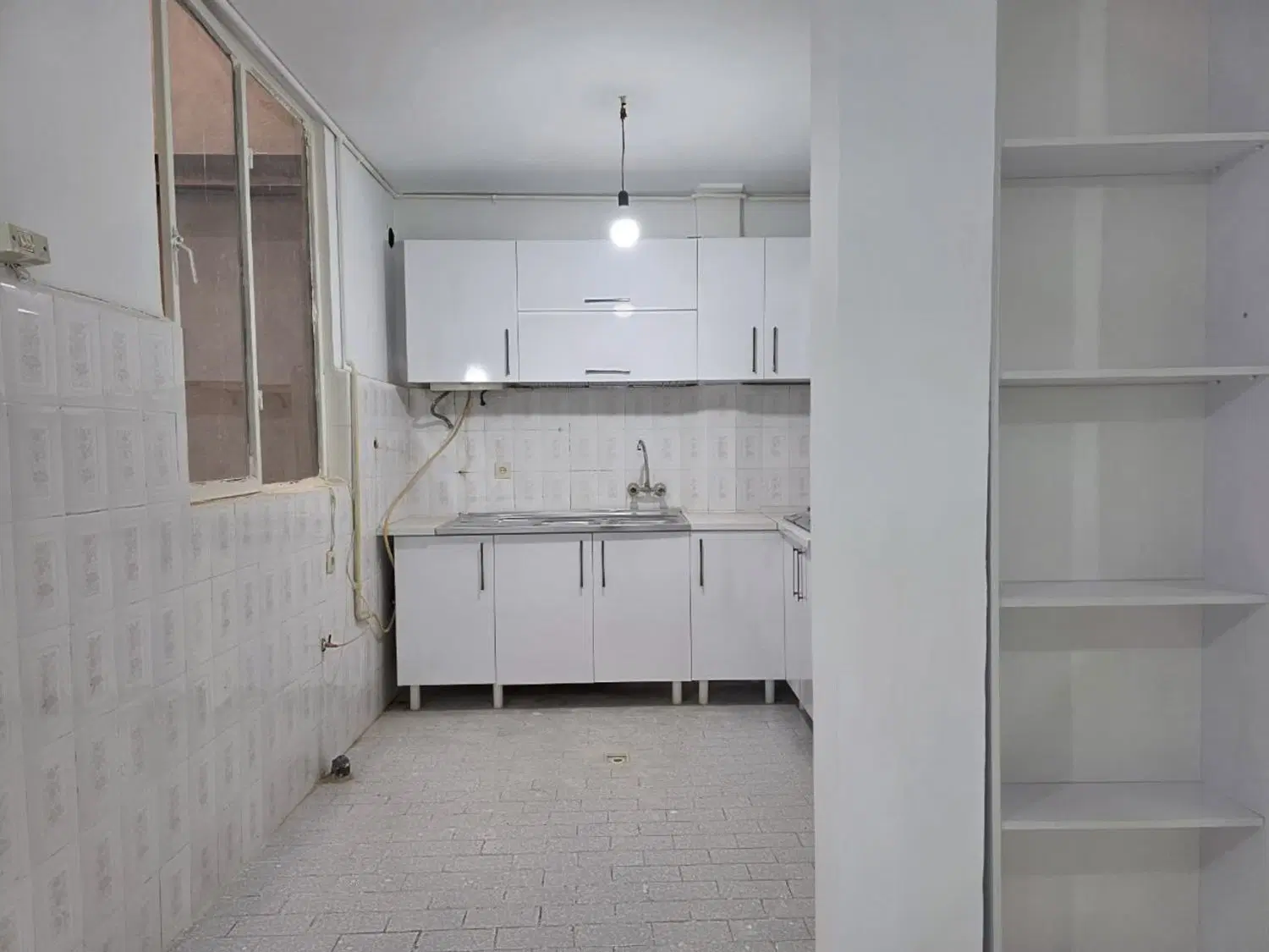 رهن کامل آپارتمان ۷۰ متری ، آماده سکونت