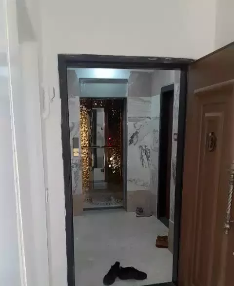 ۷۱متر نوساز ط۲با پارکینگ بااسانسور