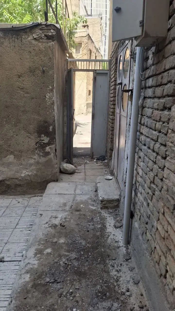 زمین محوطه آقاجانی بیگ با قیمت مناسب