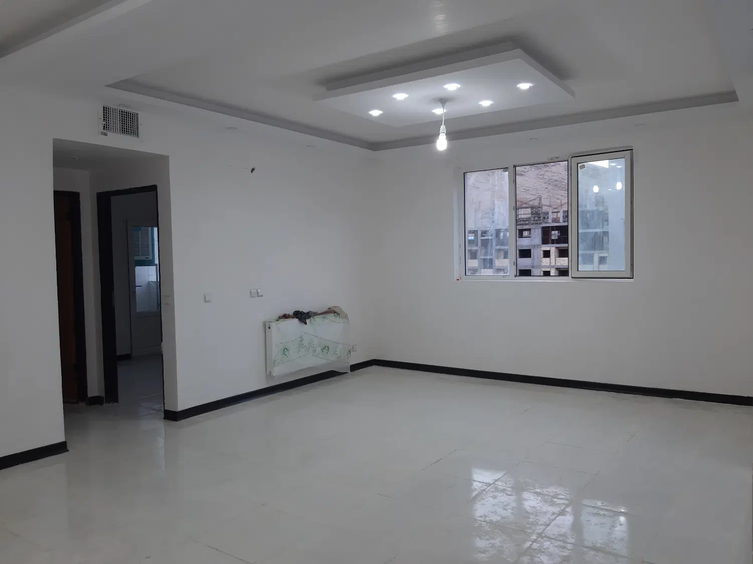 آپارتمان ۱۱۰ متر_۱۲۰۰ واحدی ارتش_پارکینگدار_شمالی
