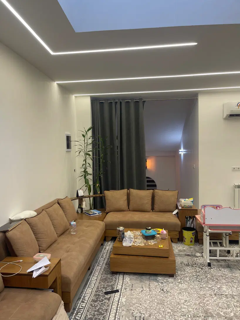 فروش ساختمان۳واحدی۲۰۰متری سنددار تنگک دلیران۱۷