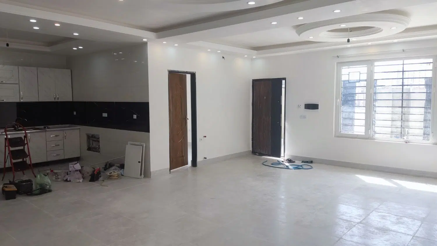خانه مستقل سه خواب کلید اول خیابان۱۶متری