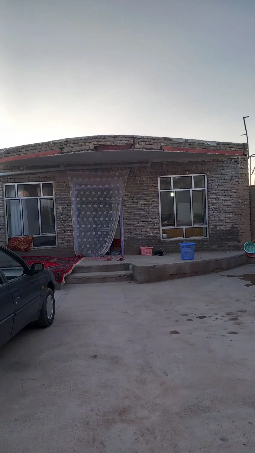 خانه وحیاط