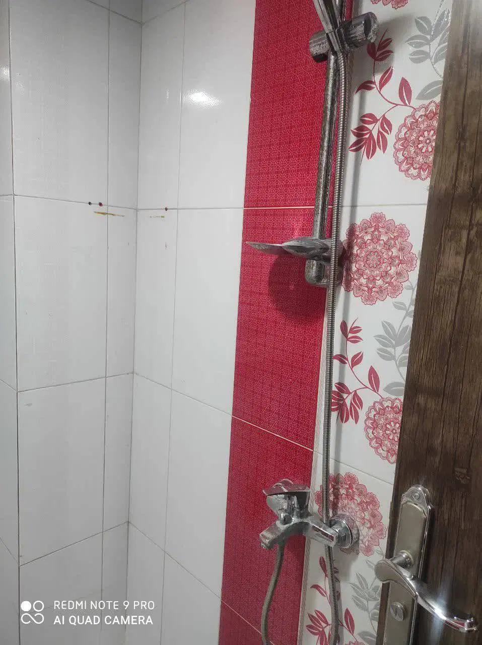 آپارتمان کوچه باغ  طبقه سوم