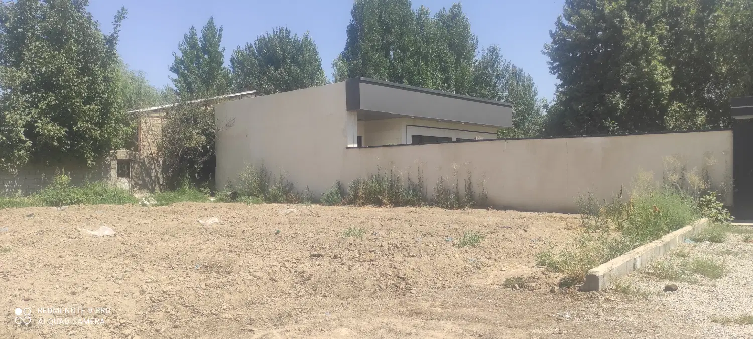 یک قطعه زمین ۳۵۰ متری