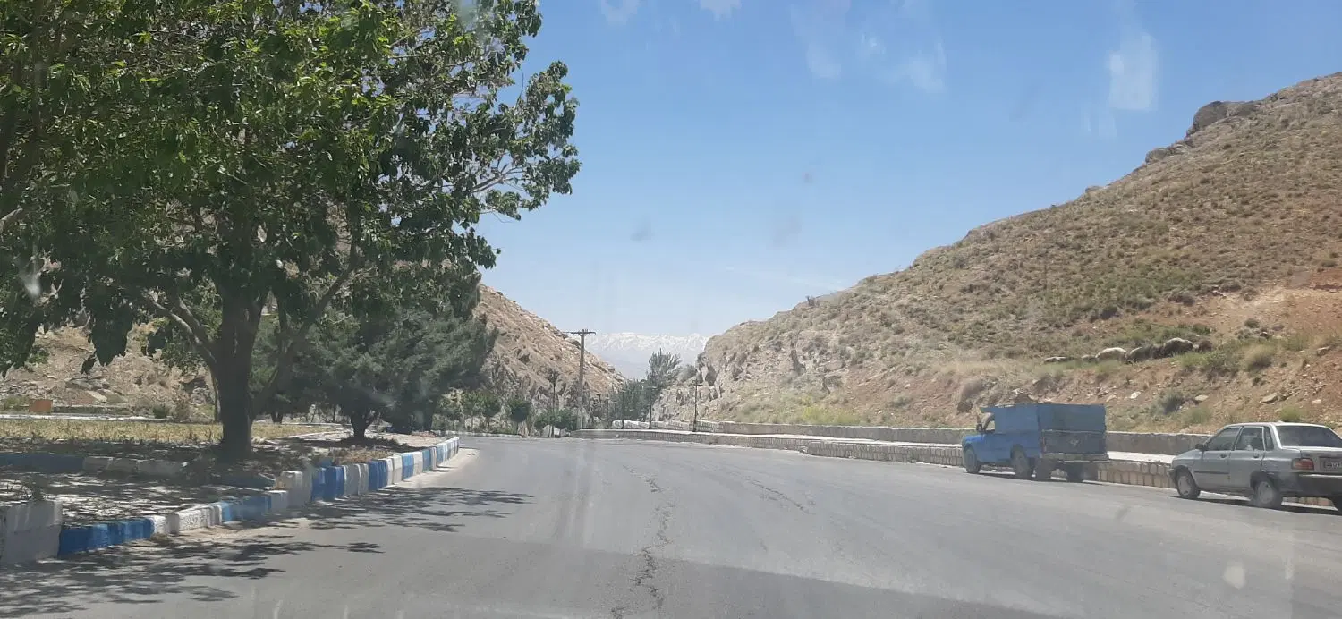 زمین لنکگ روبه روی بیمارستان