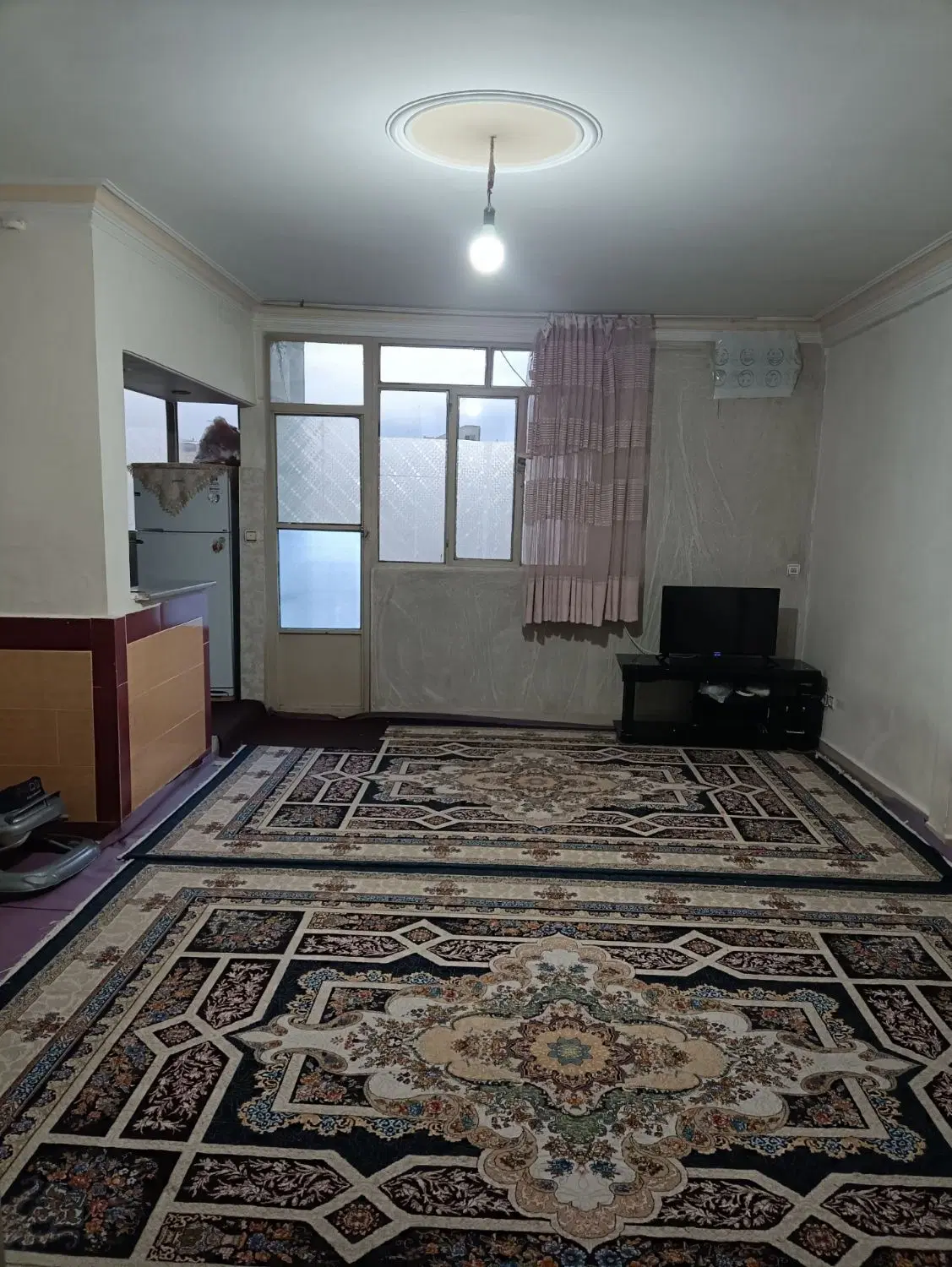 فروش آپارتمان ۶۰ متری روبه روی خیابون