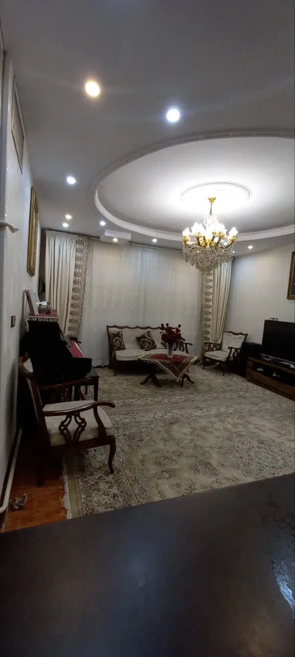 63 متری سند دار