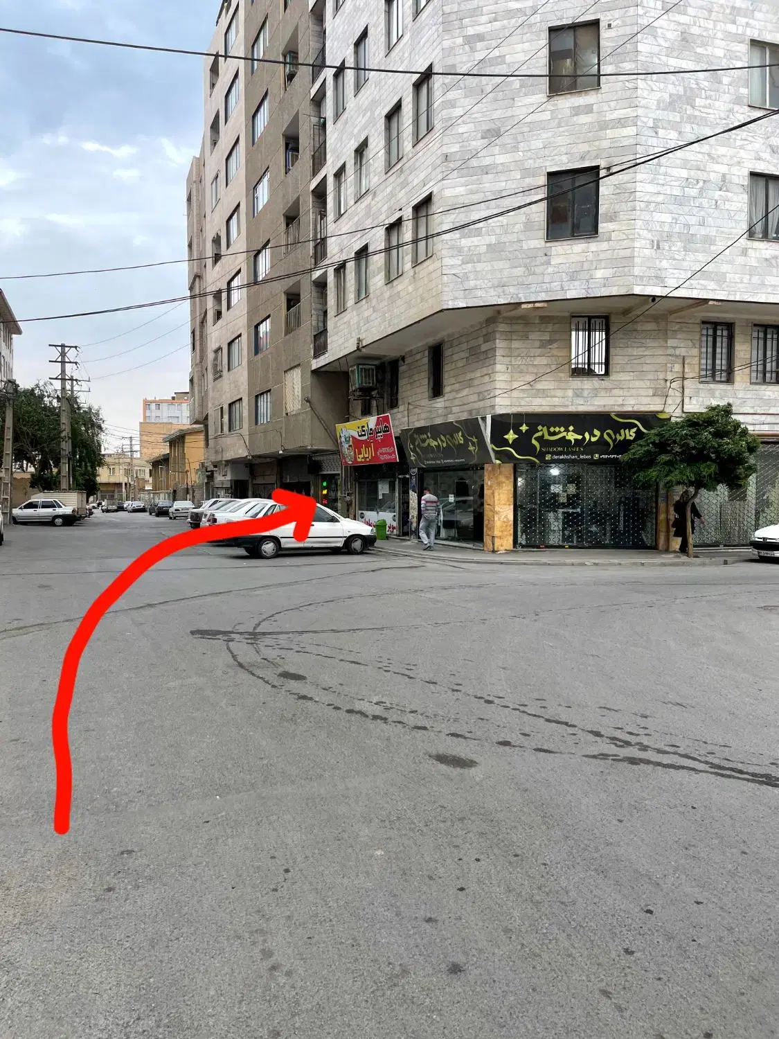 فروش یک باب مغازه 32 متری