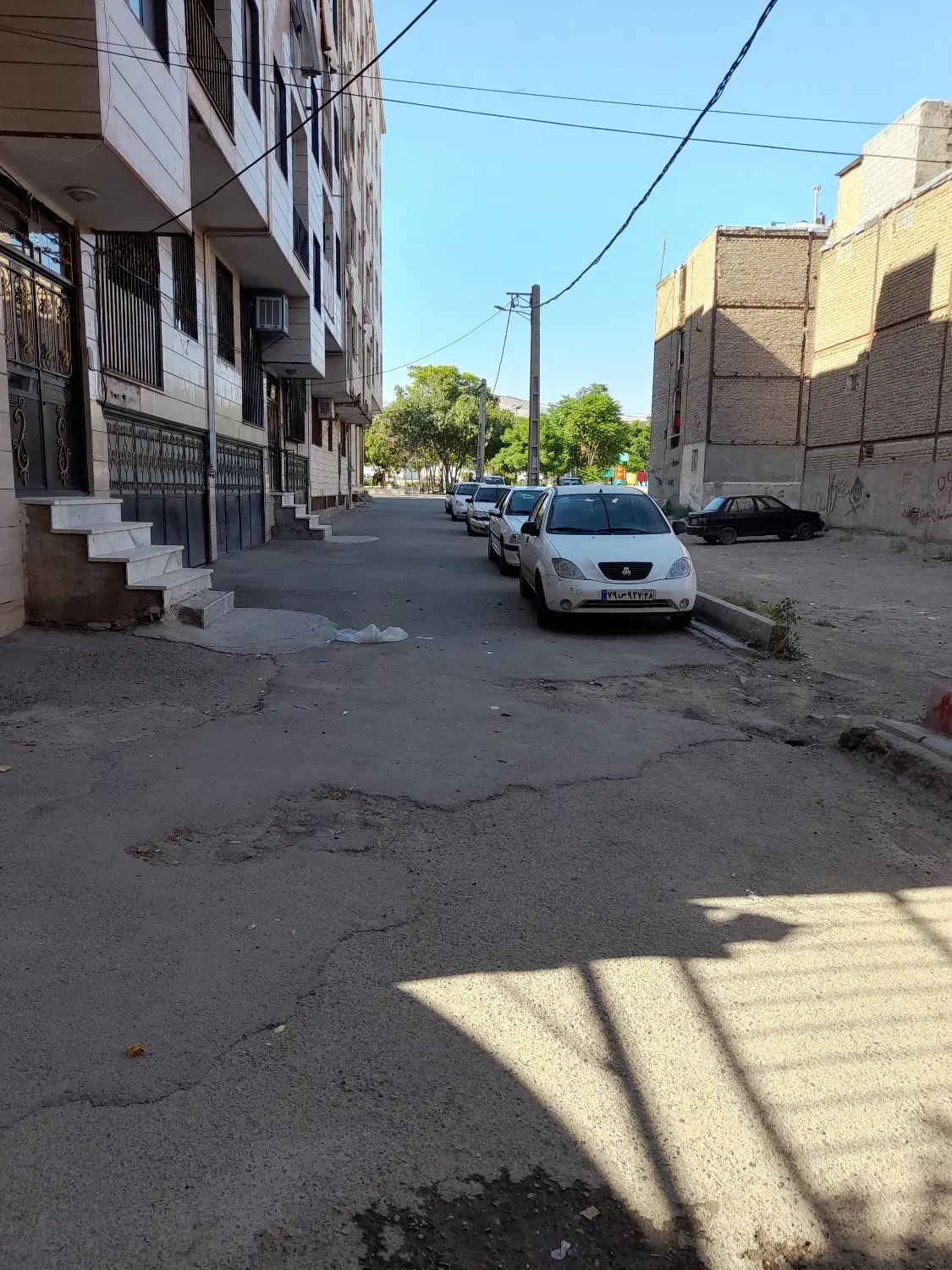 واحد۷۰ متری همکف