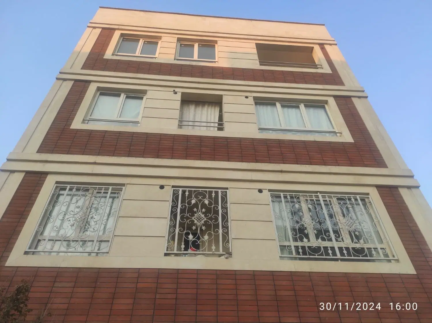 آپارتمان چیتگر جنوبی