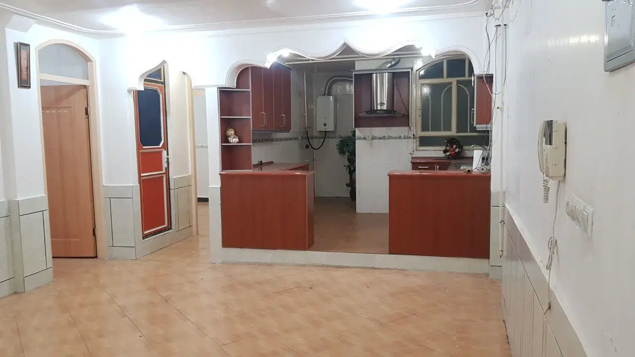 واحد اداری ۸۸ متری قلب شهر چهارراه آفرینش