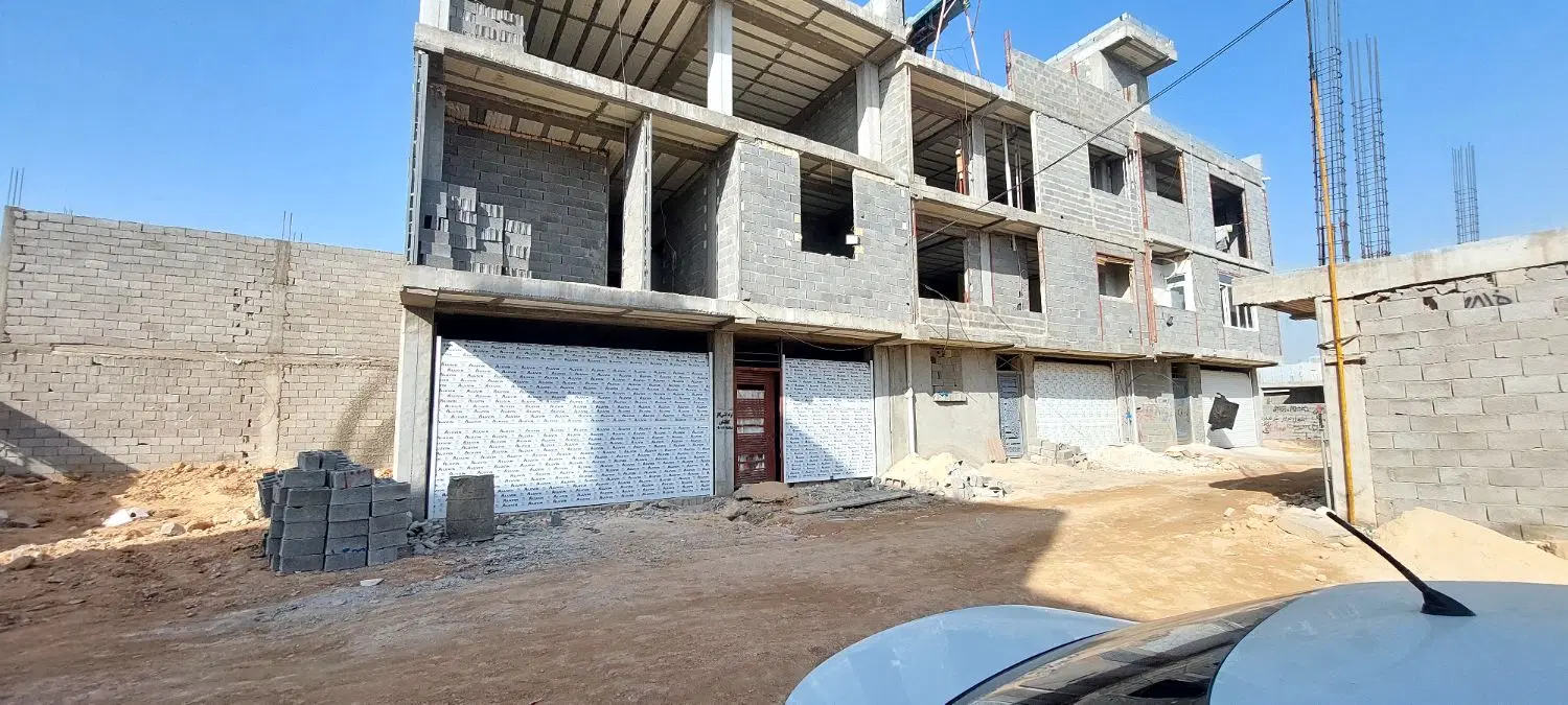 فروش ساختمان ۲طبقه نیمکاره