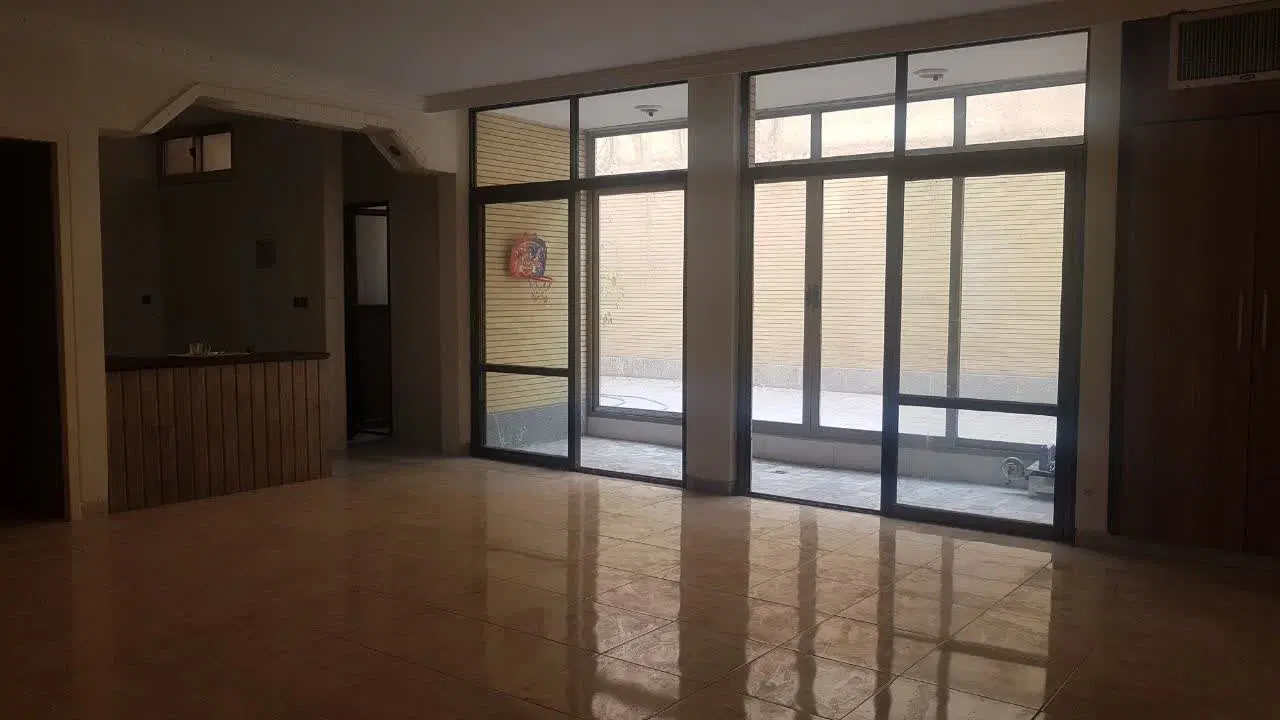 آپارتمان همکف