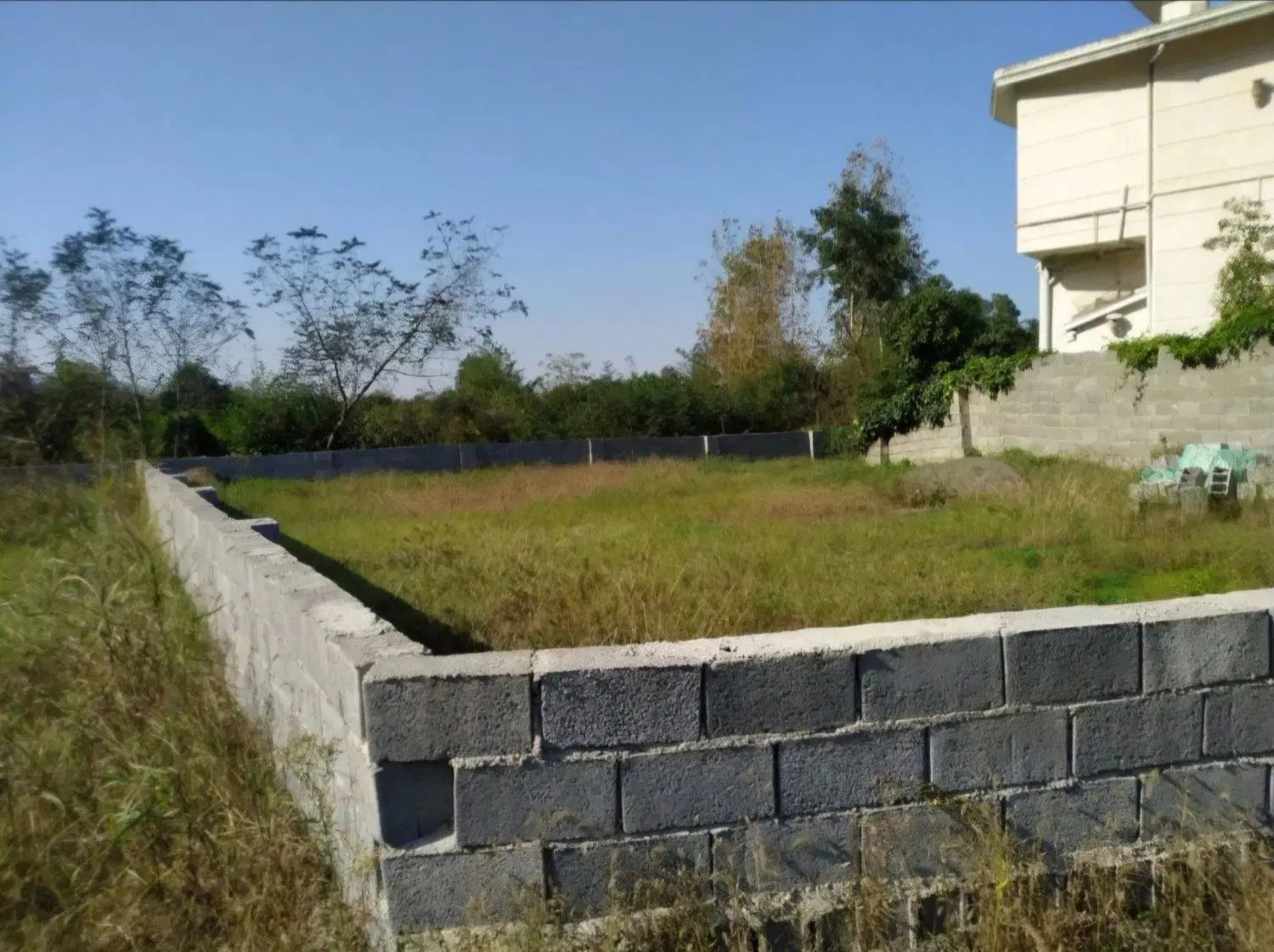 ۲۴۰ متر_زمین مسکونی