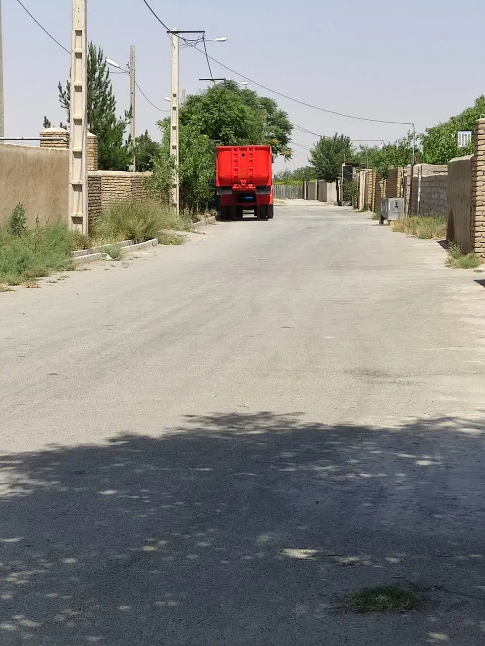 باغچه ۶۶۶ متر داخل شهر تنکمان هشتگرد